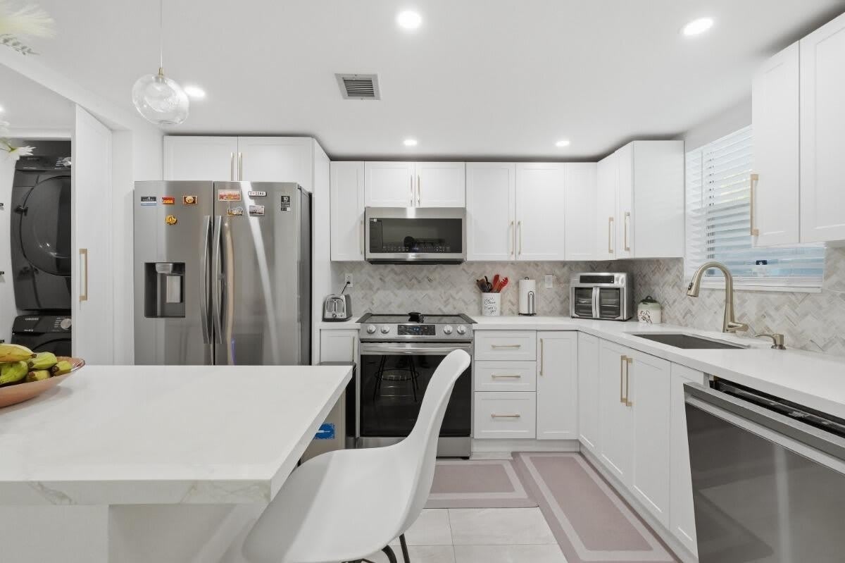 6100 NW 44TH Street – photo 5