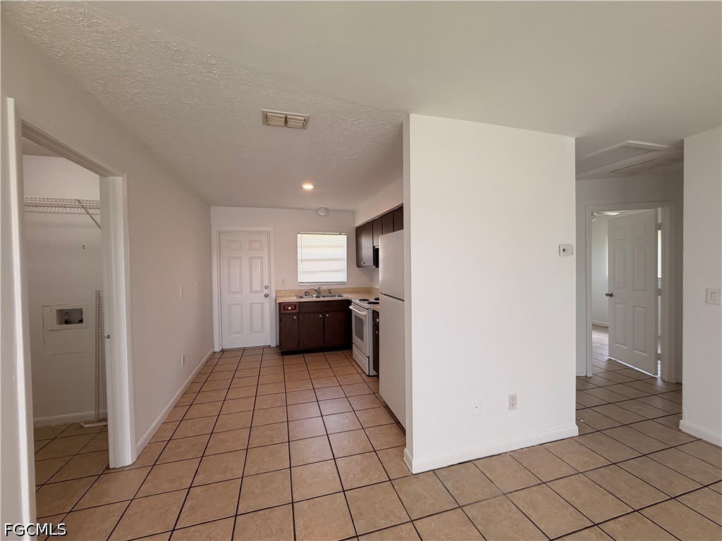 711 Gordon Avenue S – photo 3