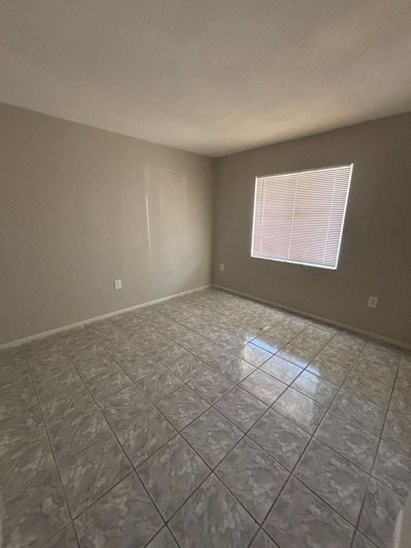 KAI9s 7plex 921 33rd Ave W Bradenton – photo 5