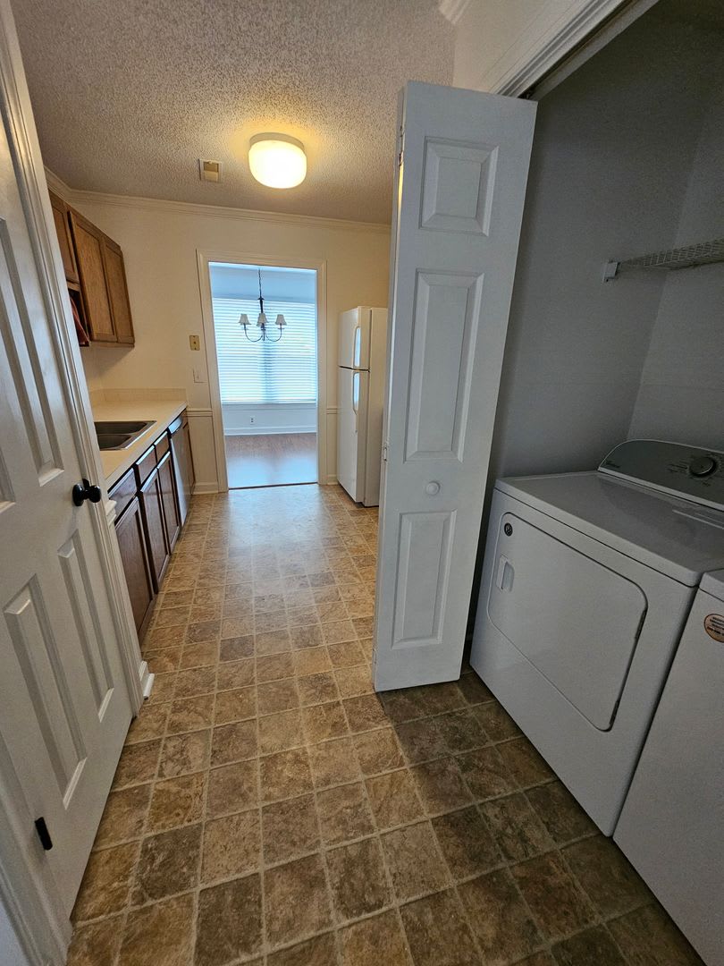 Townhome in Greensboro! – photo 5