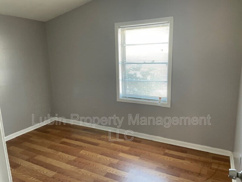 611 Benham Ave – photo 5