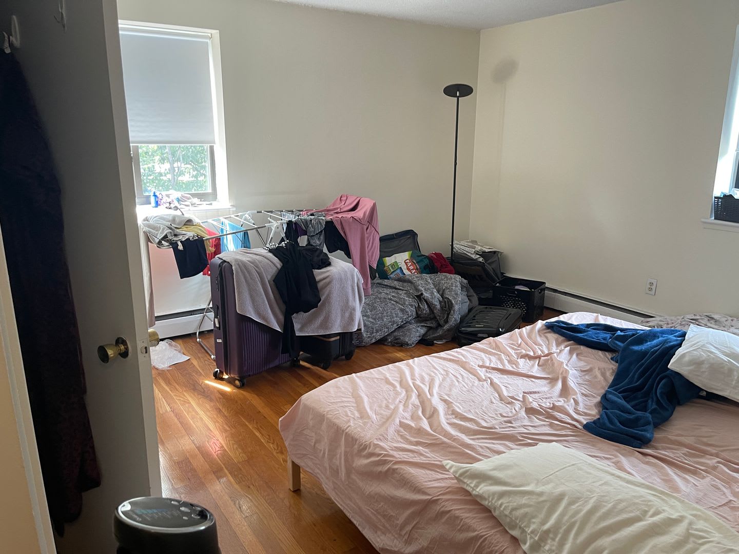 1-bed w/ Heat & Parking – photo 3