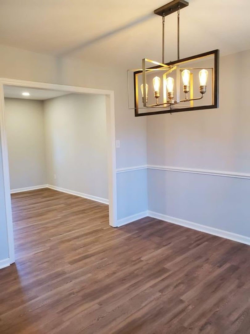 Room in 4 Bedroom Home at N Harrison Ave – photo 5