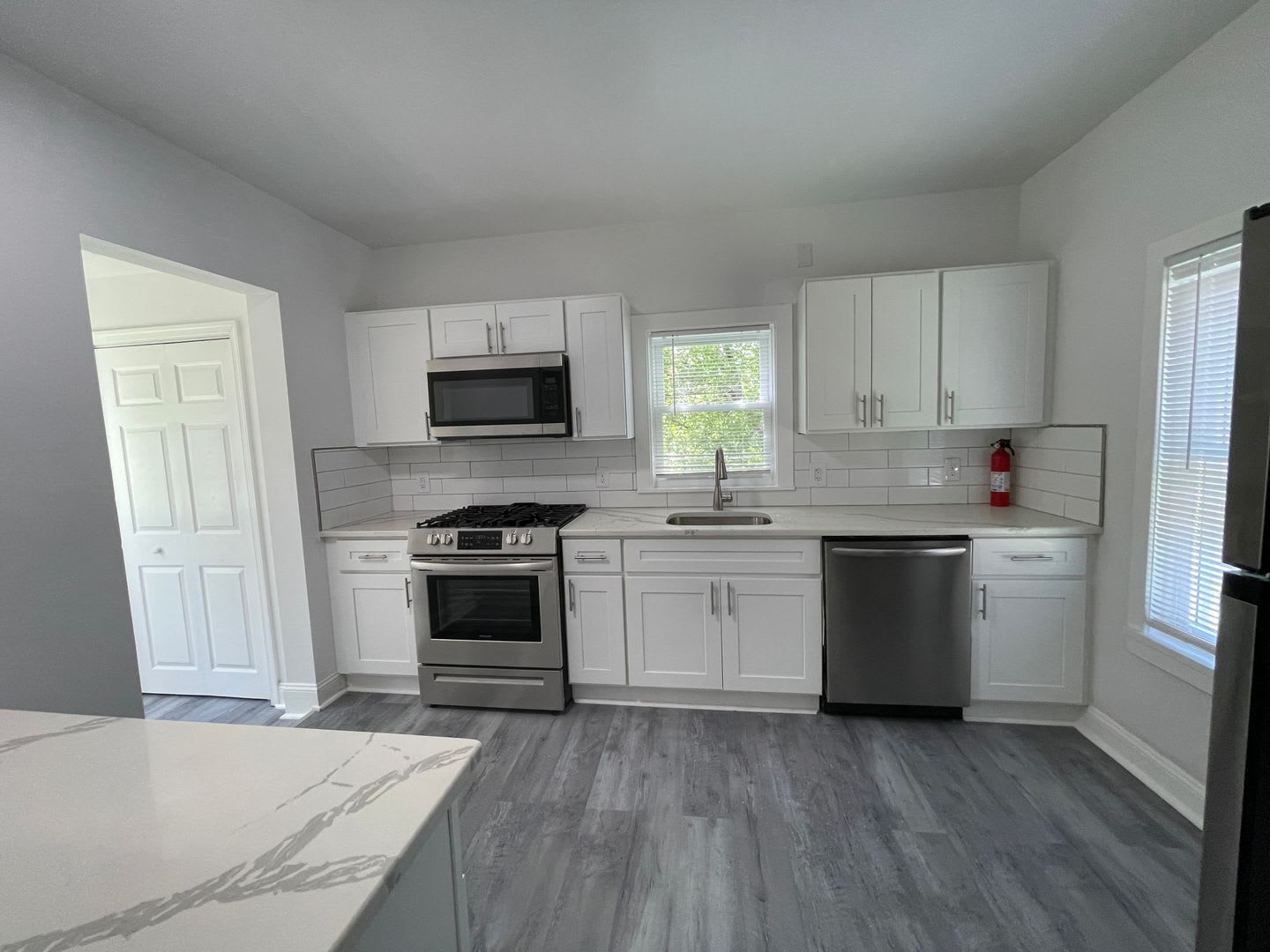830 Montclair Avenue – photo 3