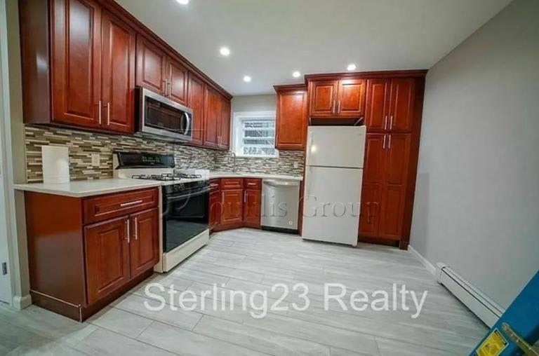 20-66 48th Street – photo 1