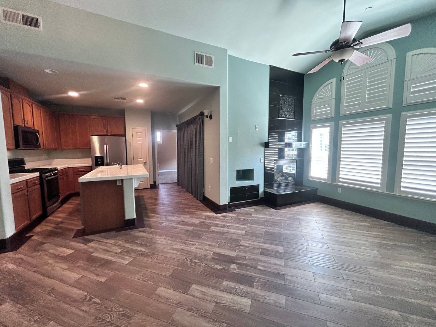 Welcome to our beautiful 2 bedroom 2 bathroom Condo in Folsom, CA! – photo 5
