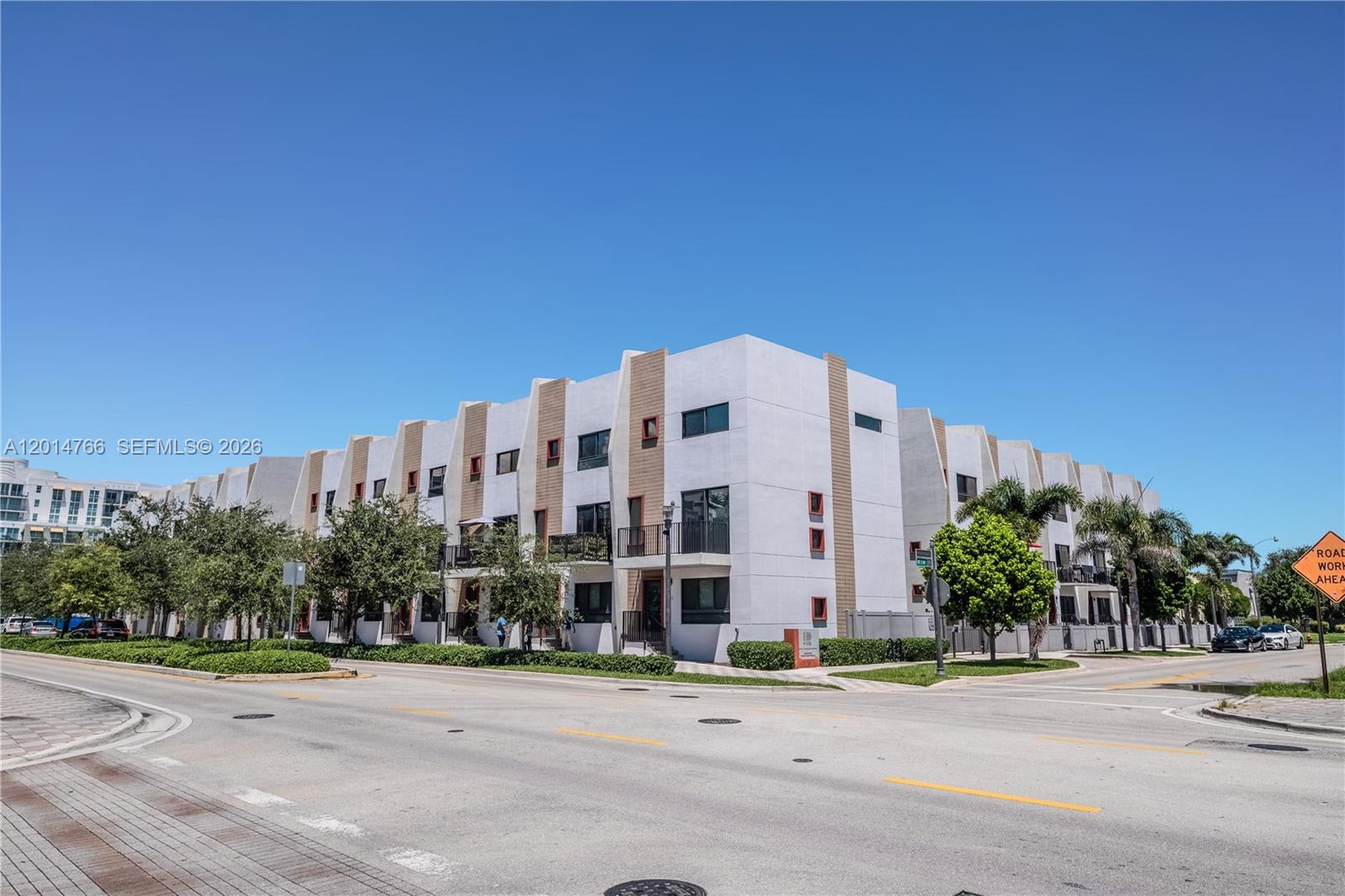 119 Northeast 6Th Street – photo 1