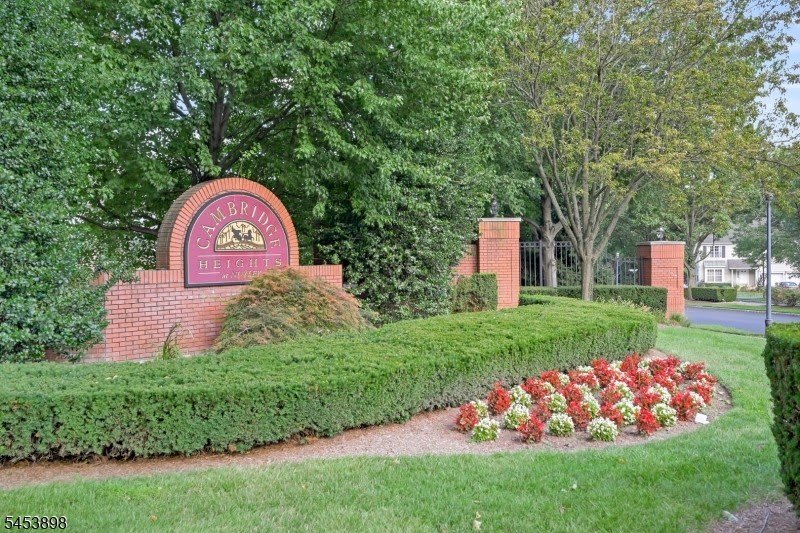 200 Barringer Dr – photo 1