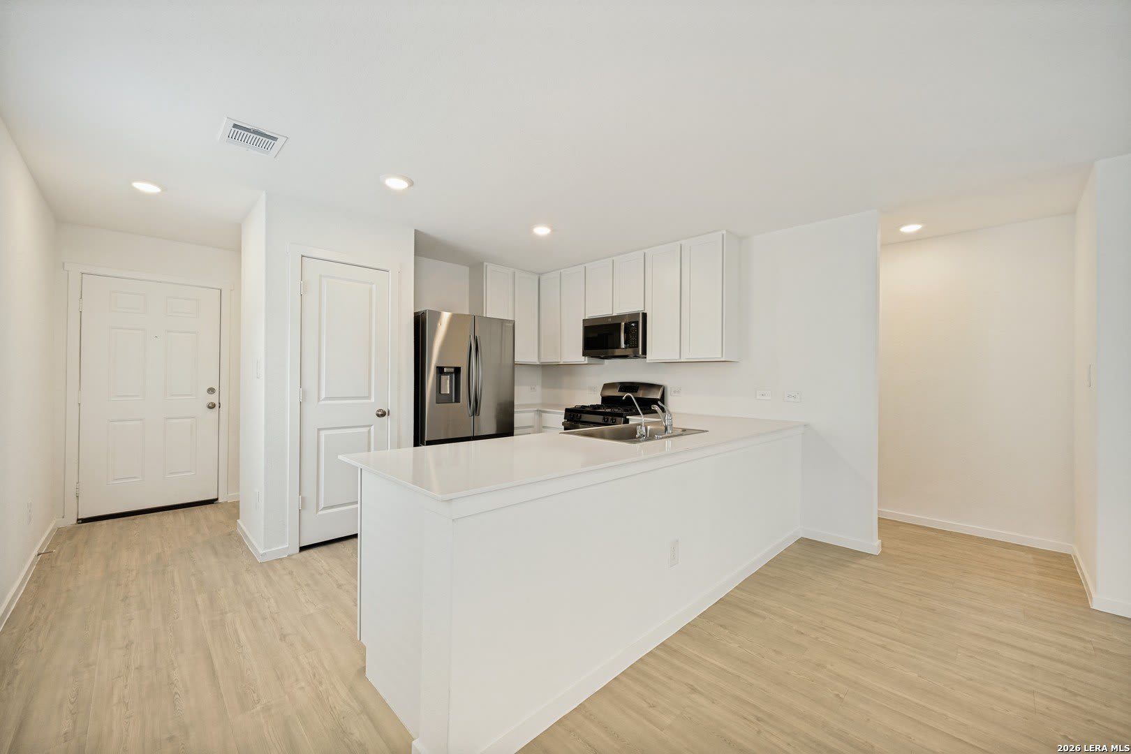 12850 RATCLIFF LK – photo 5