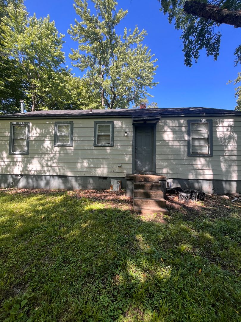 Great Property in quite Neighborhood – photo 4