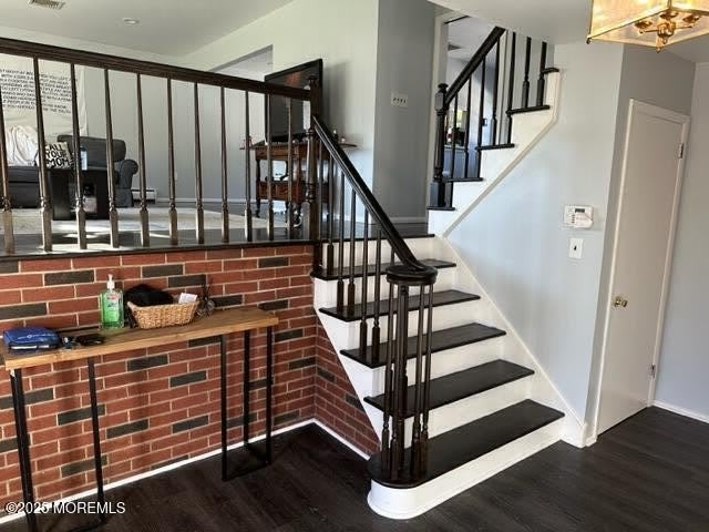 15 Cooper Avenue – photo 2