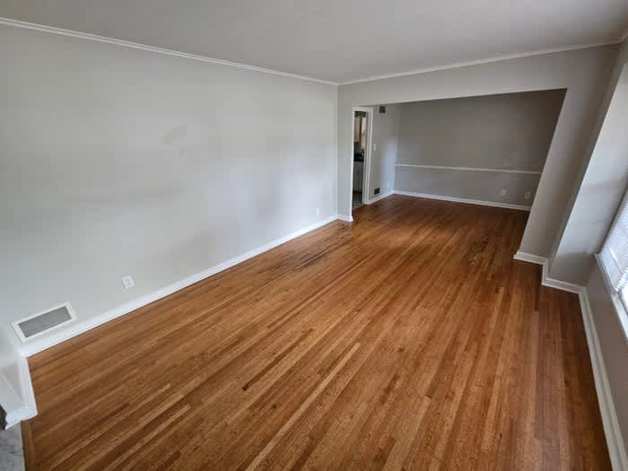 5566 Forsyth Drive – photo 3
