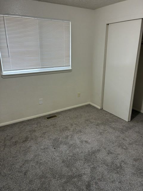 300 Ruby Street – photo 4