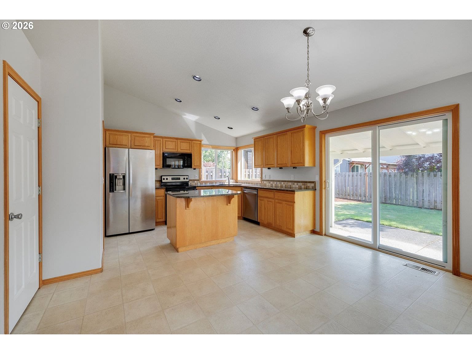 1172 S Sycamore St – photo 4