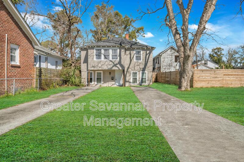 916 East 35Th Street – photo 1