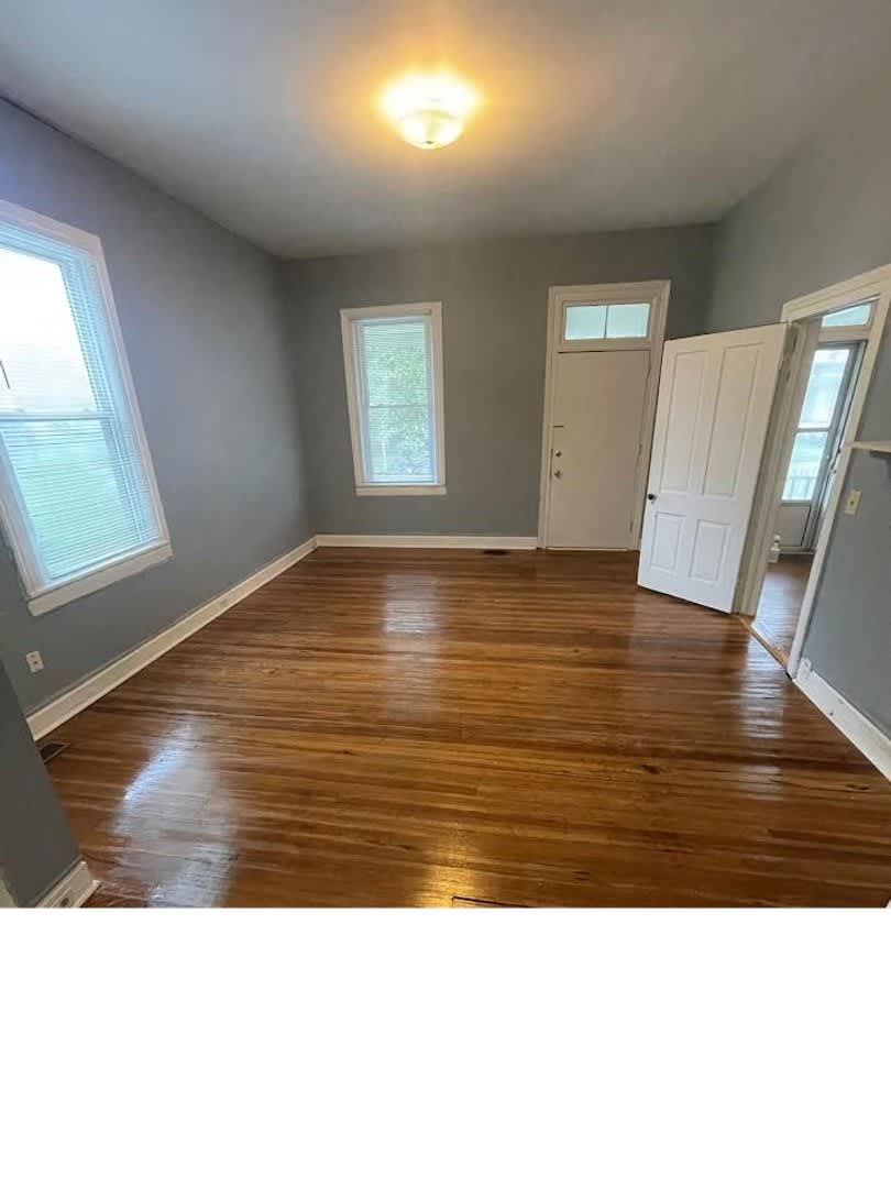 Charming 3BR Home in Olympia – Minutes from USC & Downtown! – photo 4