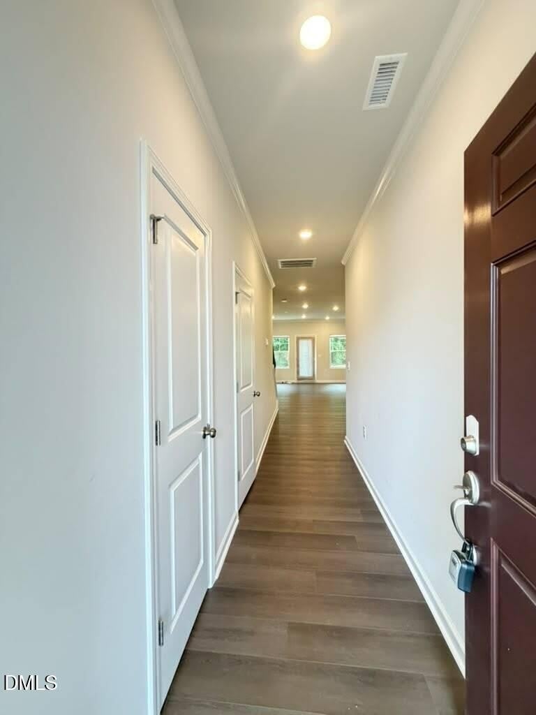 282 Paramount Drive – photo 3
