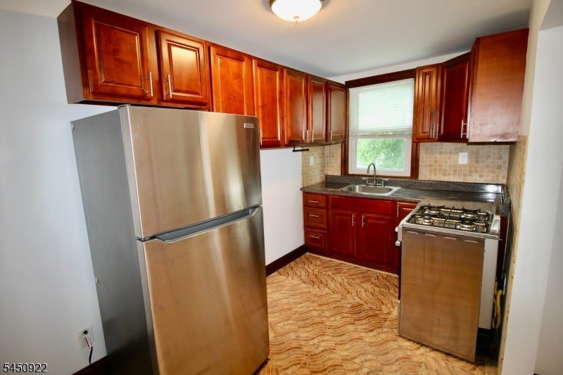238 Claremont Ave – photo 5