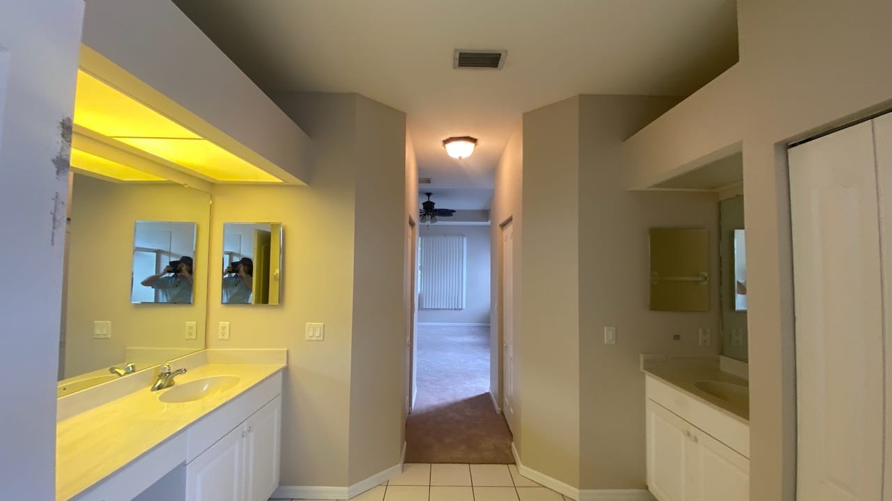 153 Southeast 1st Avenue – photo 3