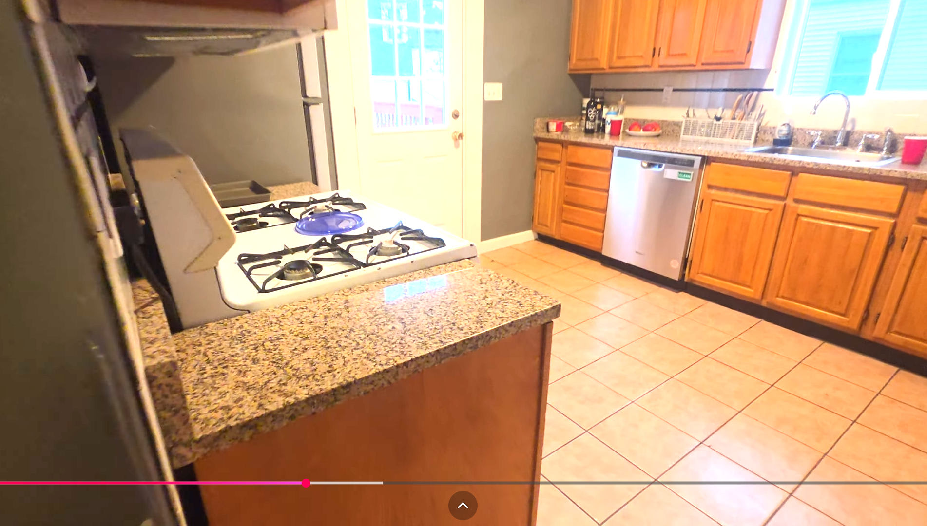 No Fee On Massive Apt In Packards Corner Near Bu Pro Managed Xl Rooms And Parking For Rent – photo 2