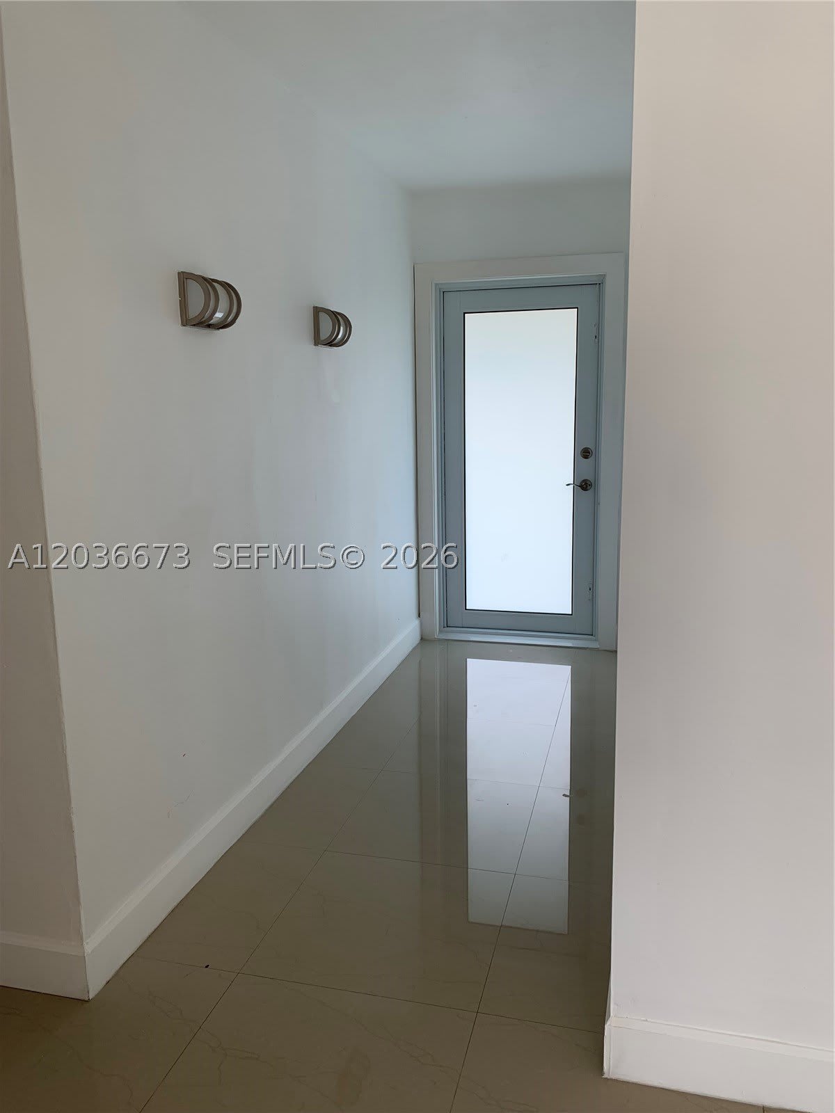 2025 SW 84th Ct – photo 3