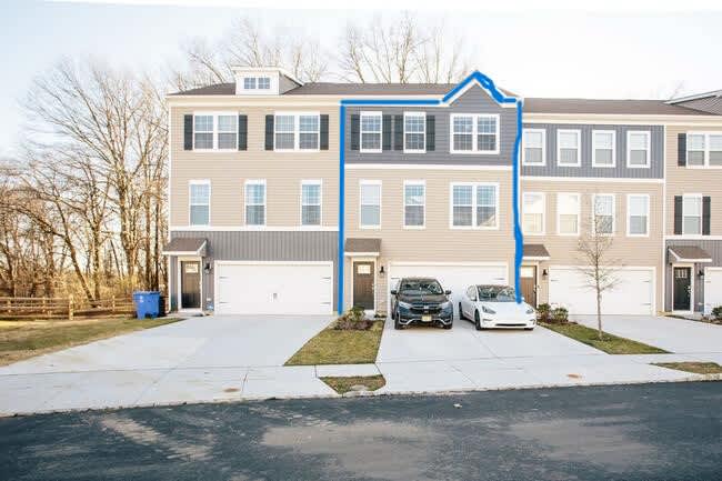 28 Foundry Boulevard – photo 1