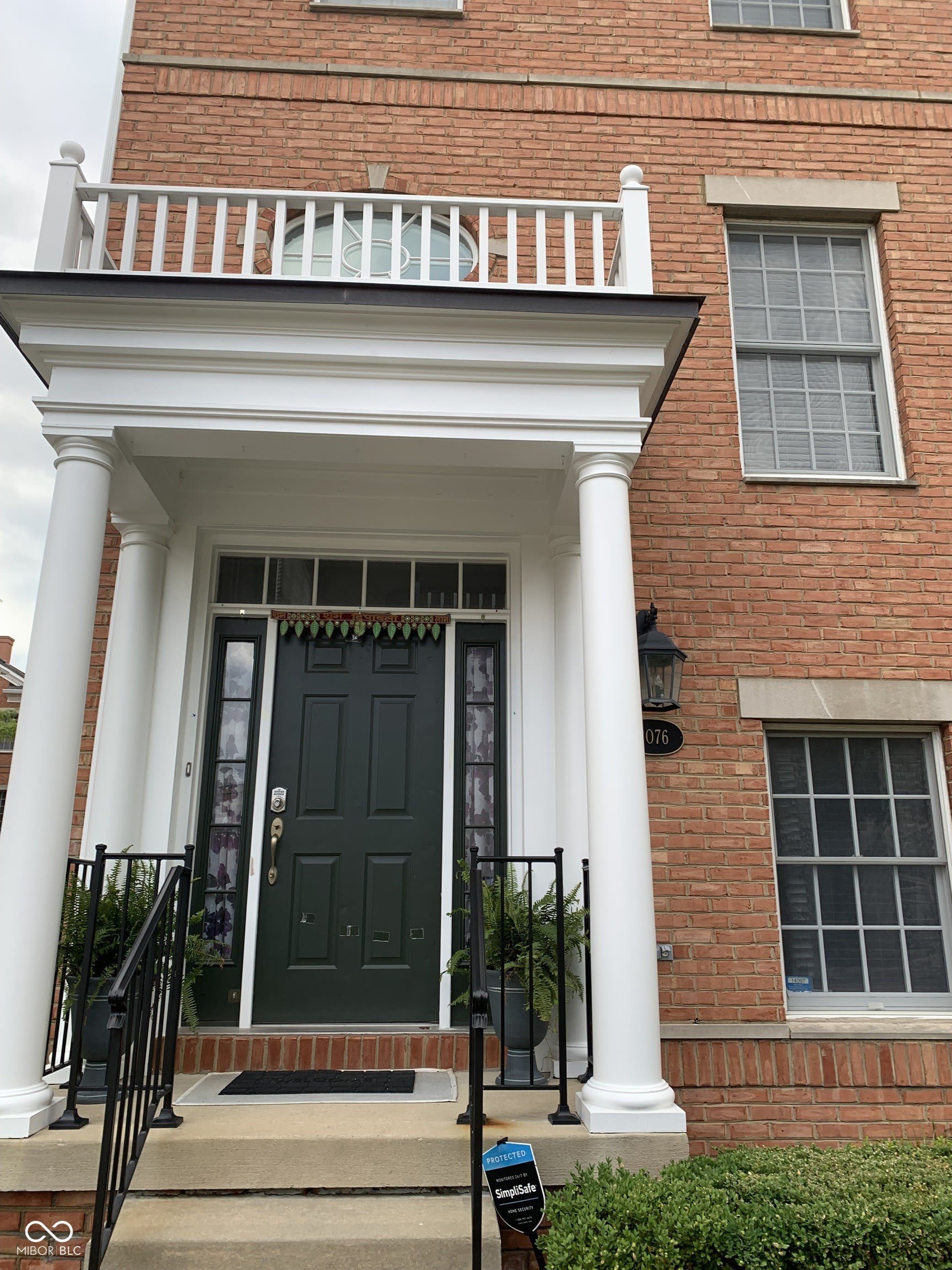 2076 Broughton Street – photo 2