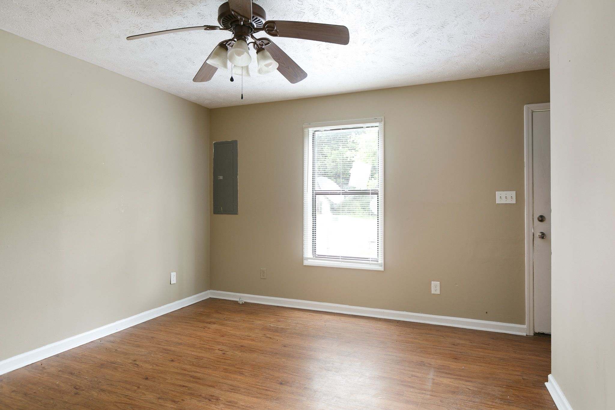 1424 Tangora Lane – photo 2