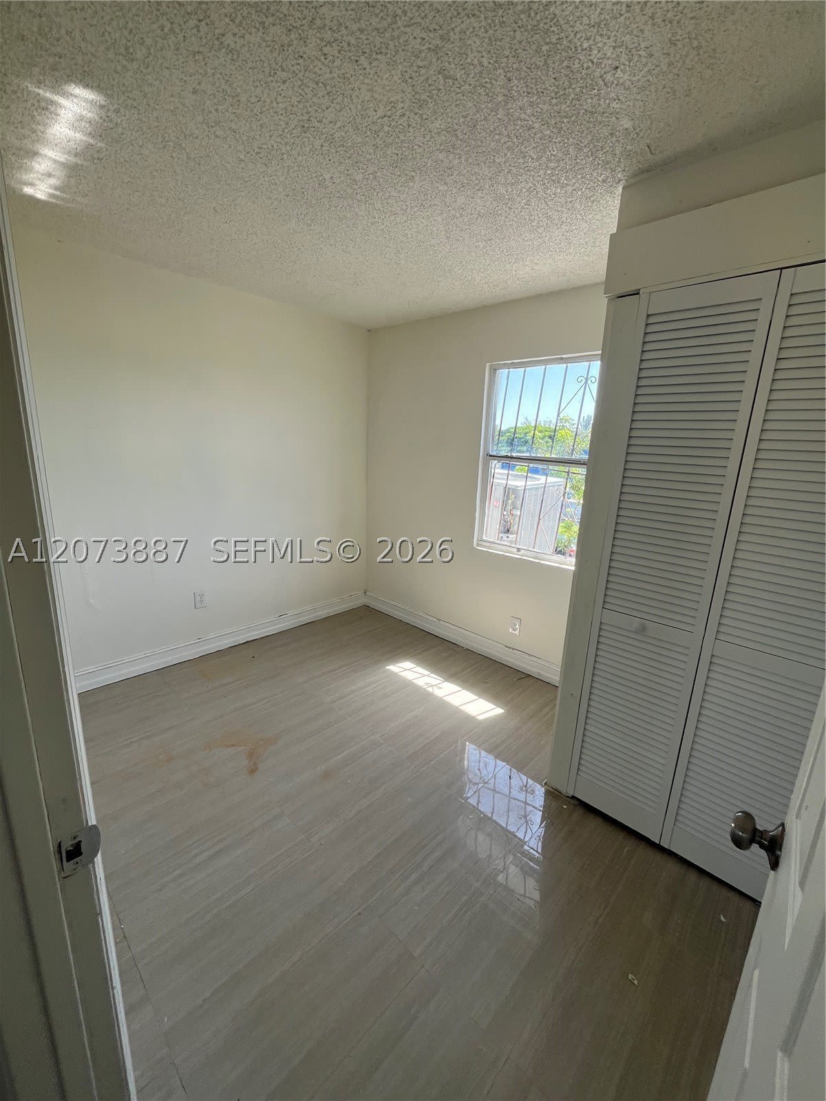 19351 NW 45th Ave – photo 3