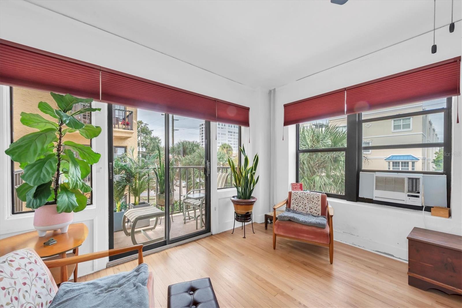 130 4th Avenue North – photo 4