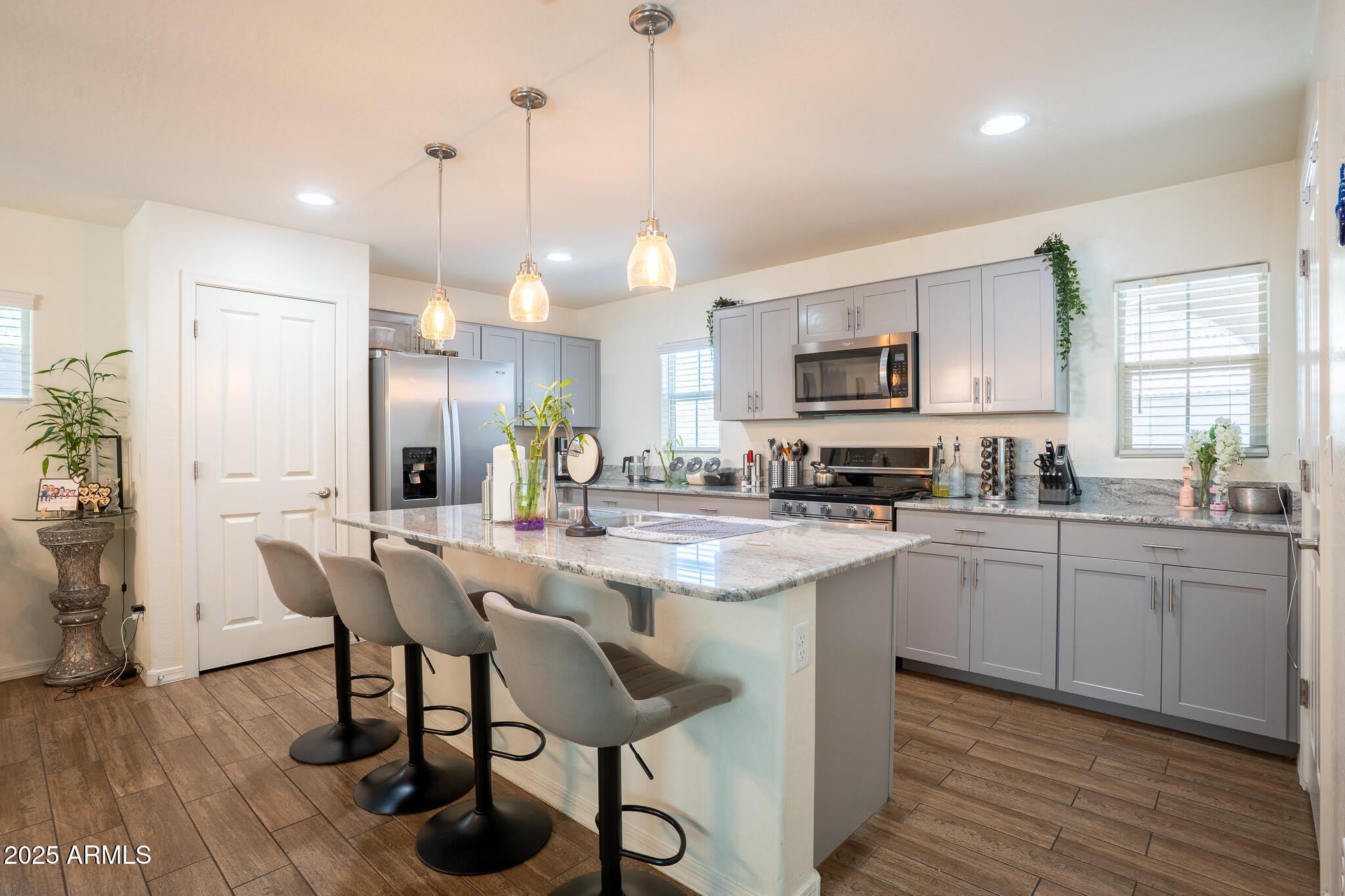 16425 W LATHAM Street – photo 4
