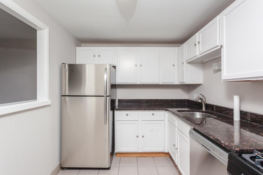 1460 Fairlane Drive – photo 2