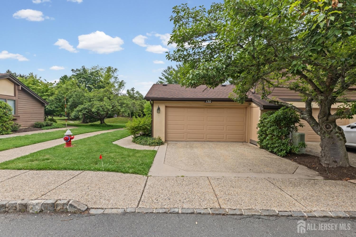 130 Sayre Drive – photo 1