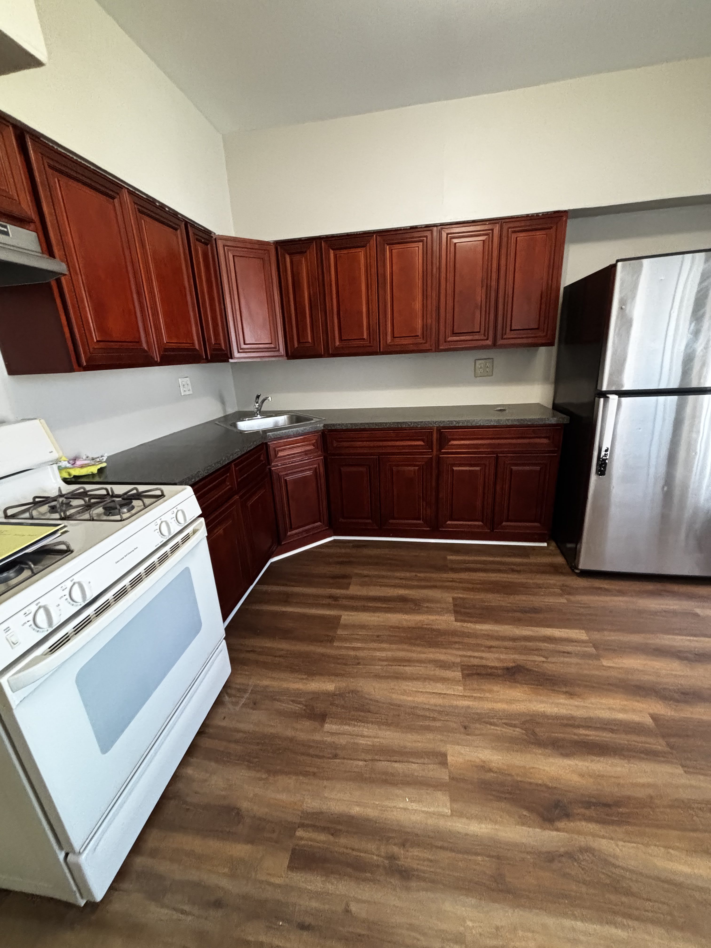 203 Lawrence Pl – photo 1