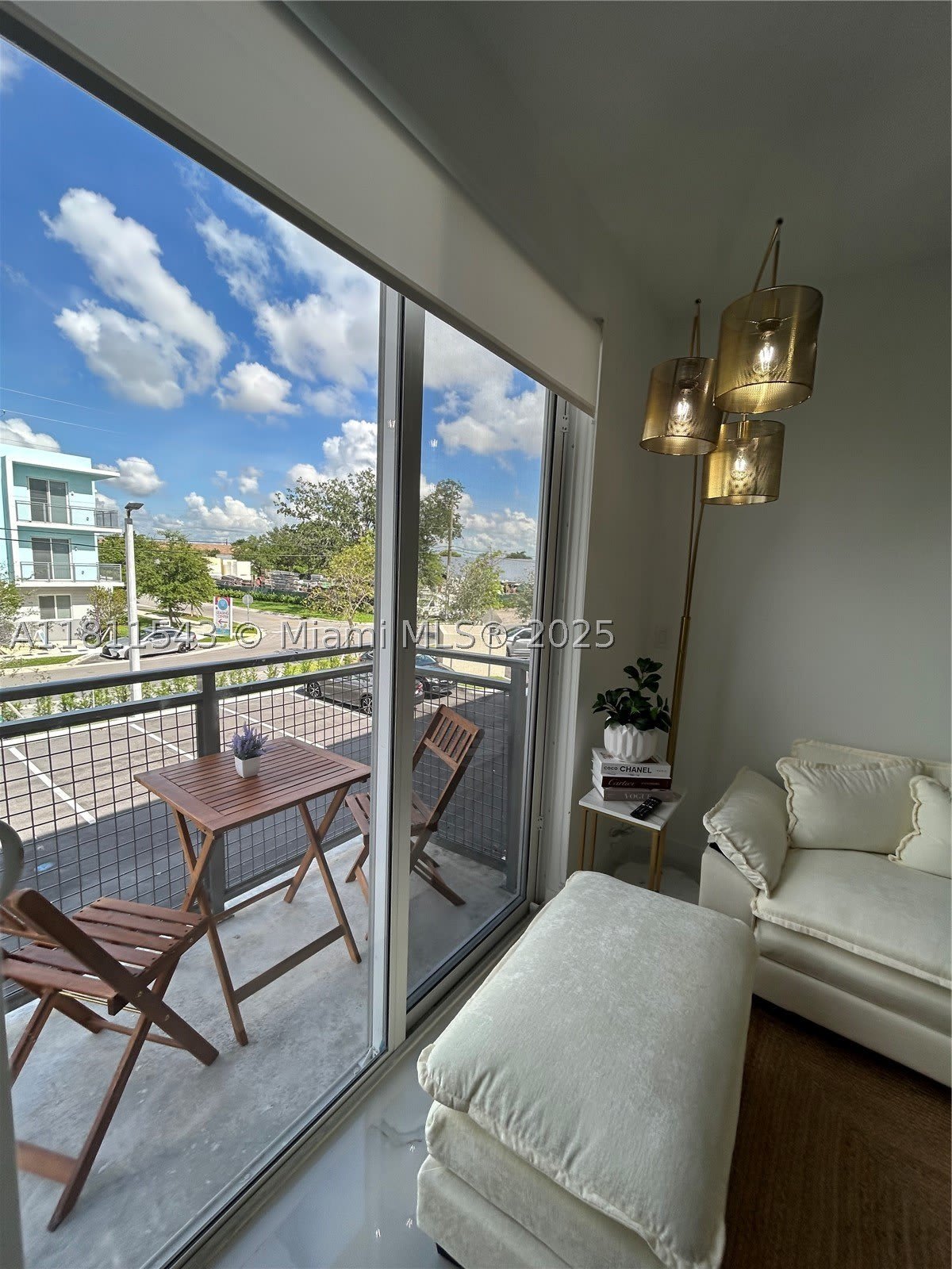 1010 SW 69th Ave – photo 5