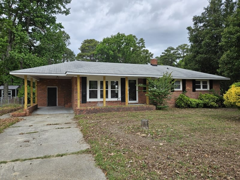 853 Shannon Drive – photo 2