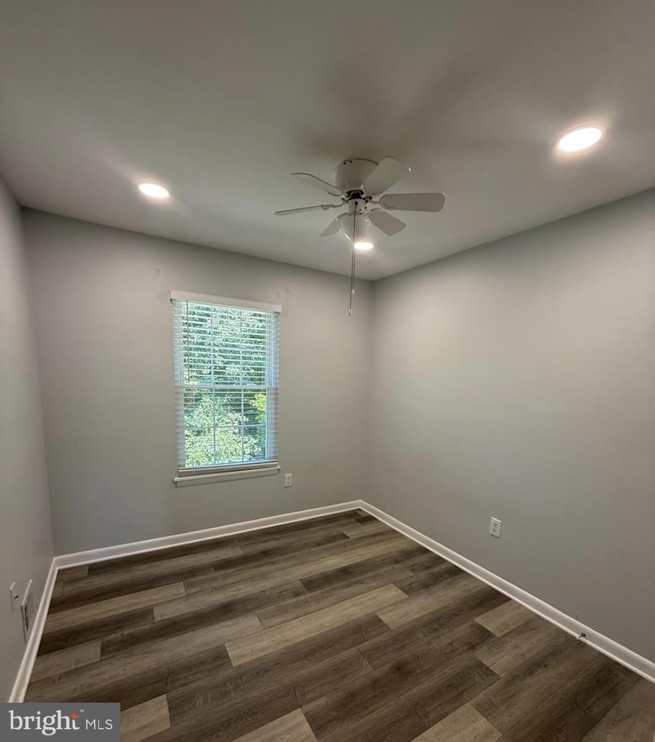 3537 CASTLE HILL Drive – photo 4