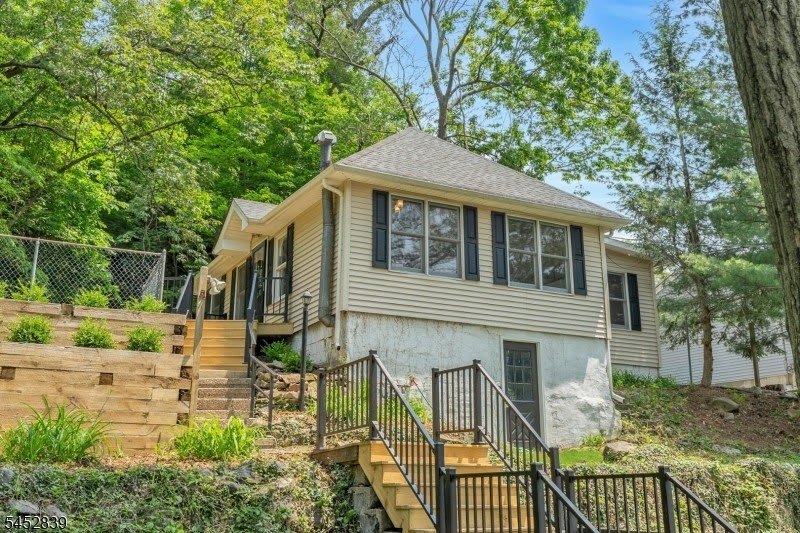 358 Lakeview Ave – photo 3