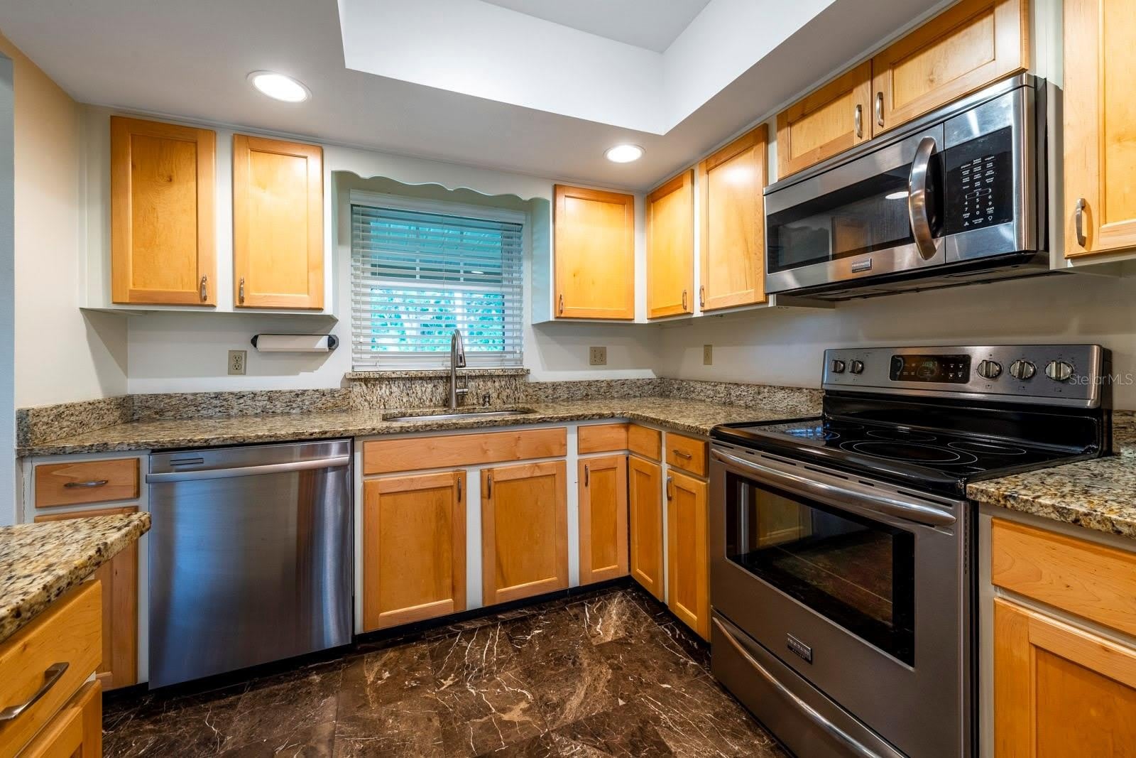 110 N TREMAIN Street – photo 3