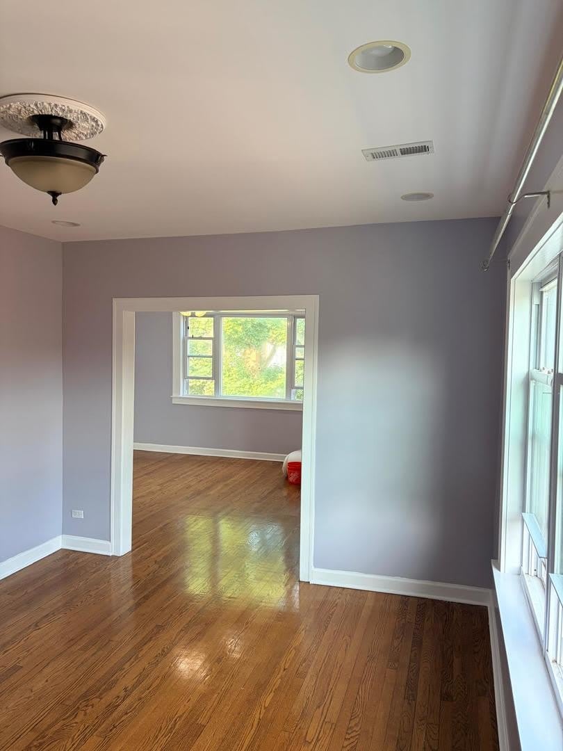5540 N Luna Avenue – photo 2