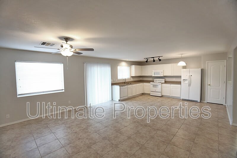 25885 W Twilight Ln – photo 5