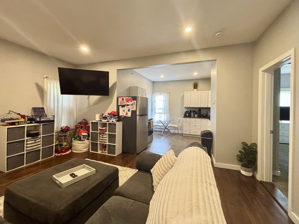 118 Vernon St – photo 4