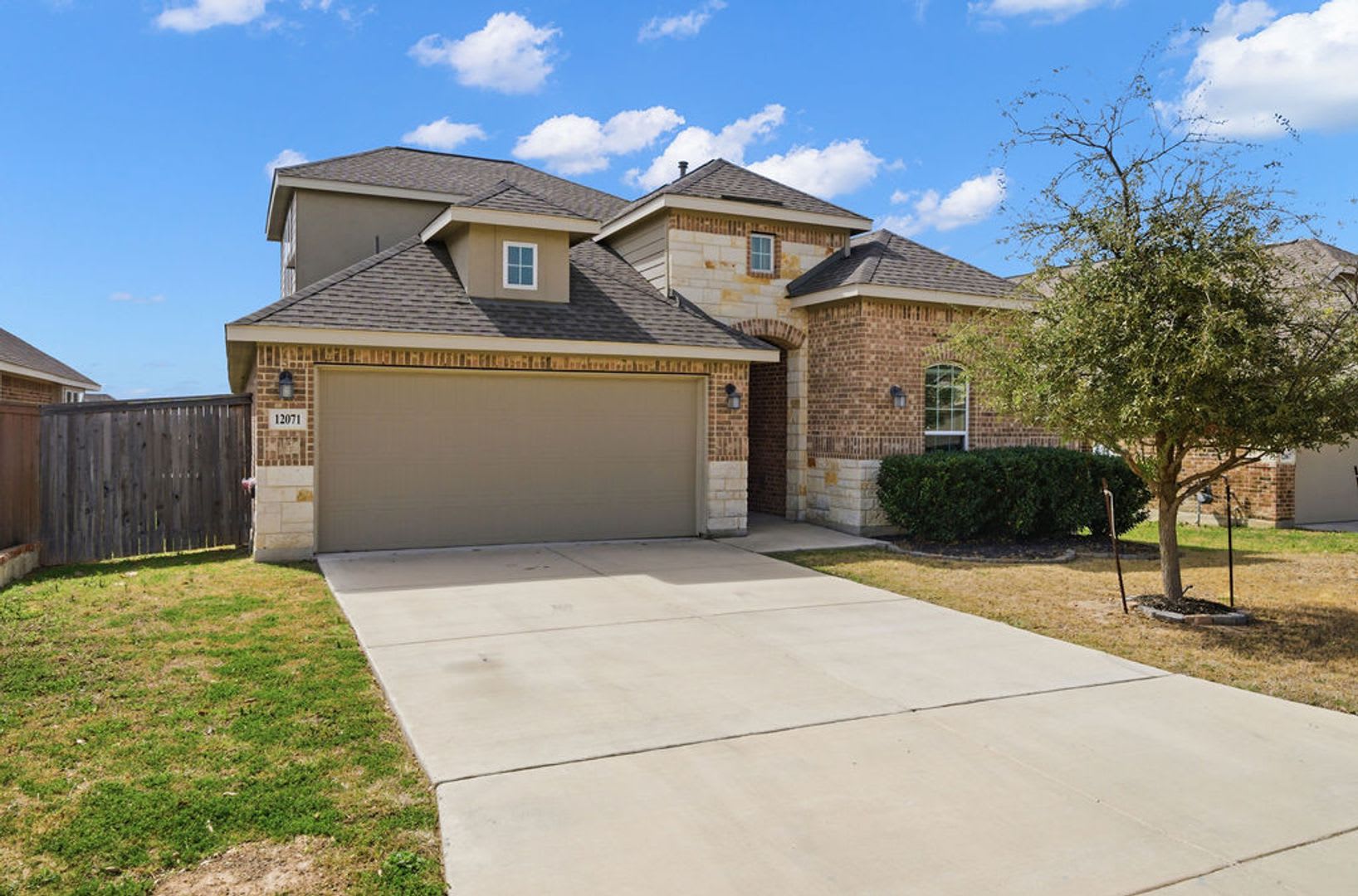 Charming 4-Bedroom Home in Westpoint – Community Amenities & Prime Location! – photo 2