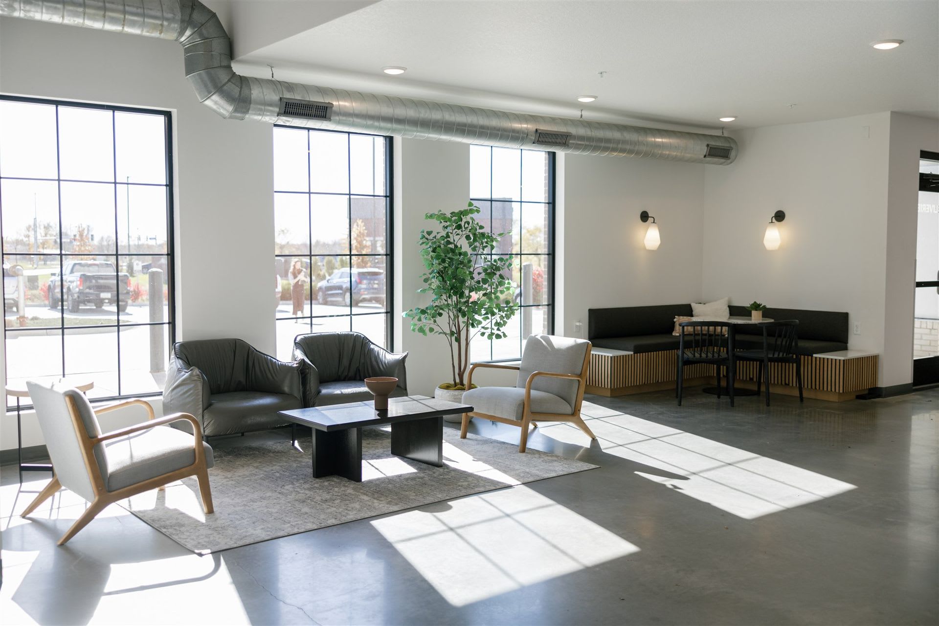 The Standard At 36Th Street – photo 3