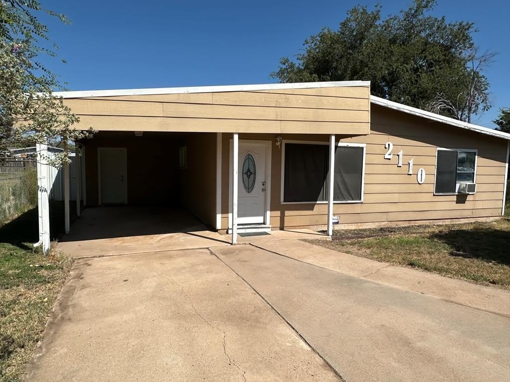 2110 Glenwood Drive – photo 1