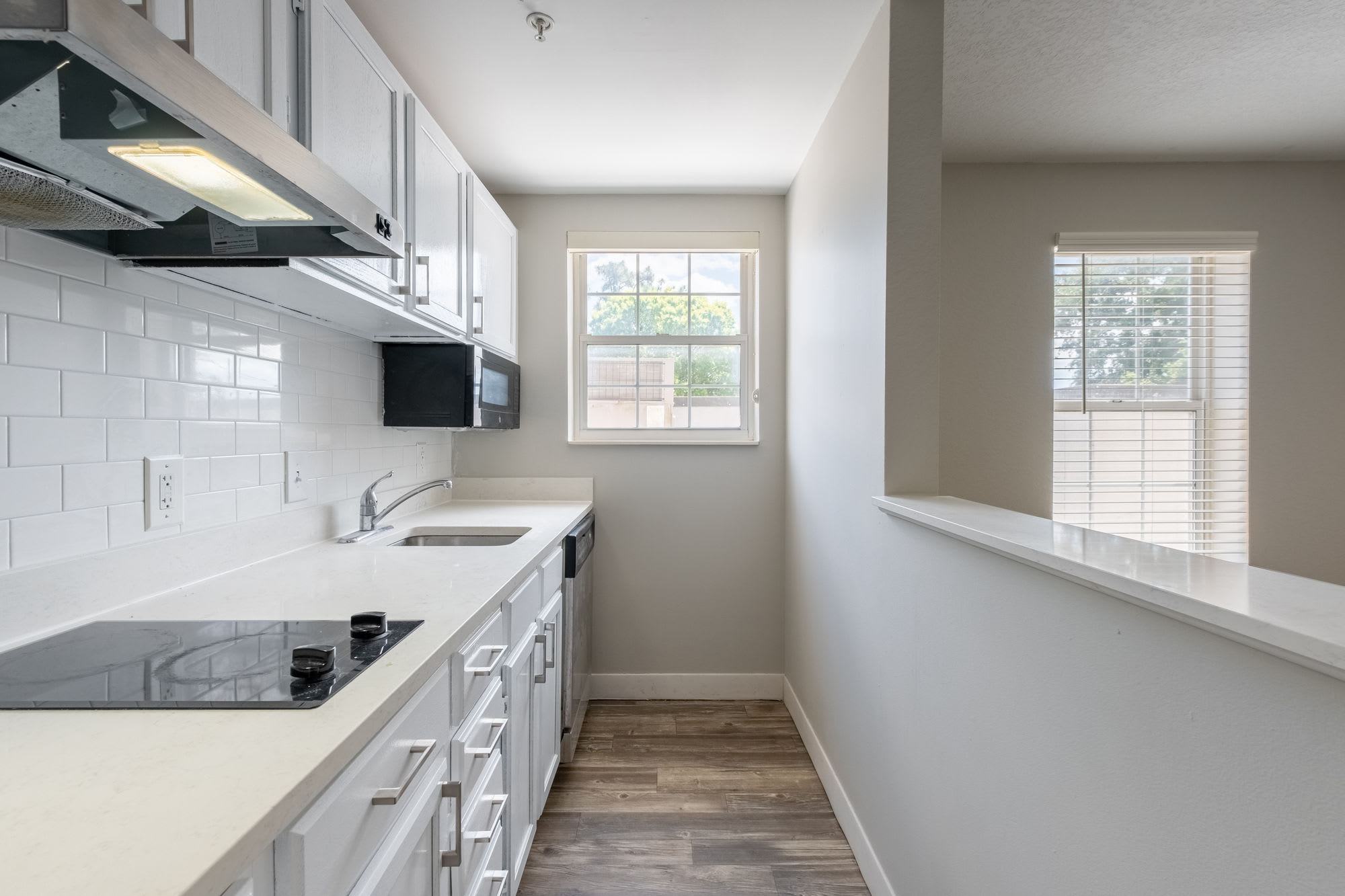 Pelican Lake Apartment Homes – photo 3