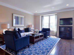 420 Fairmont Dr – photo 3