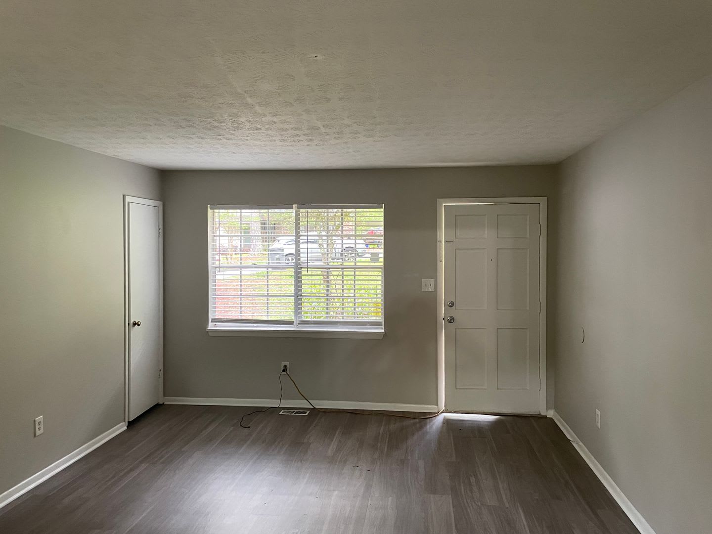 For Rent – photo 3