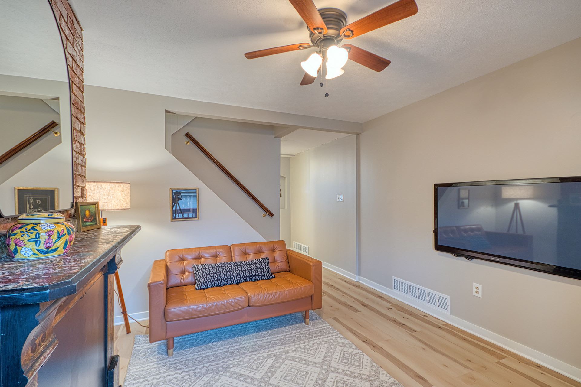 350 Lamont Place – photo 3