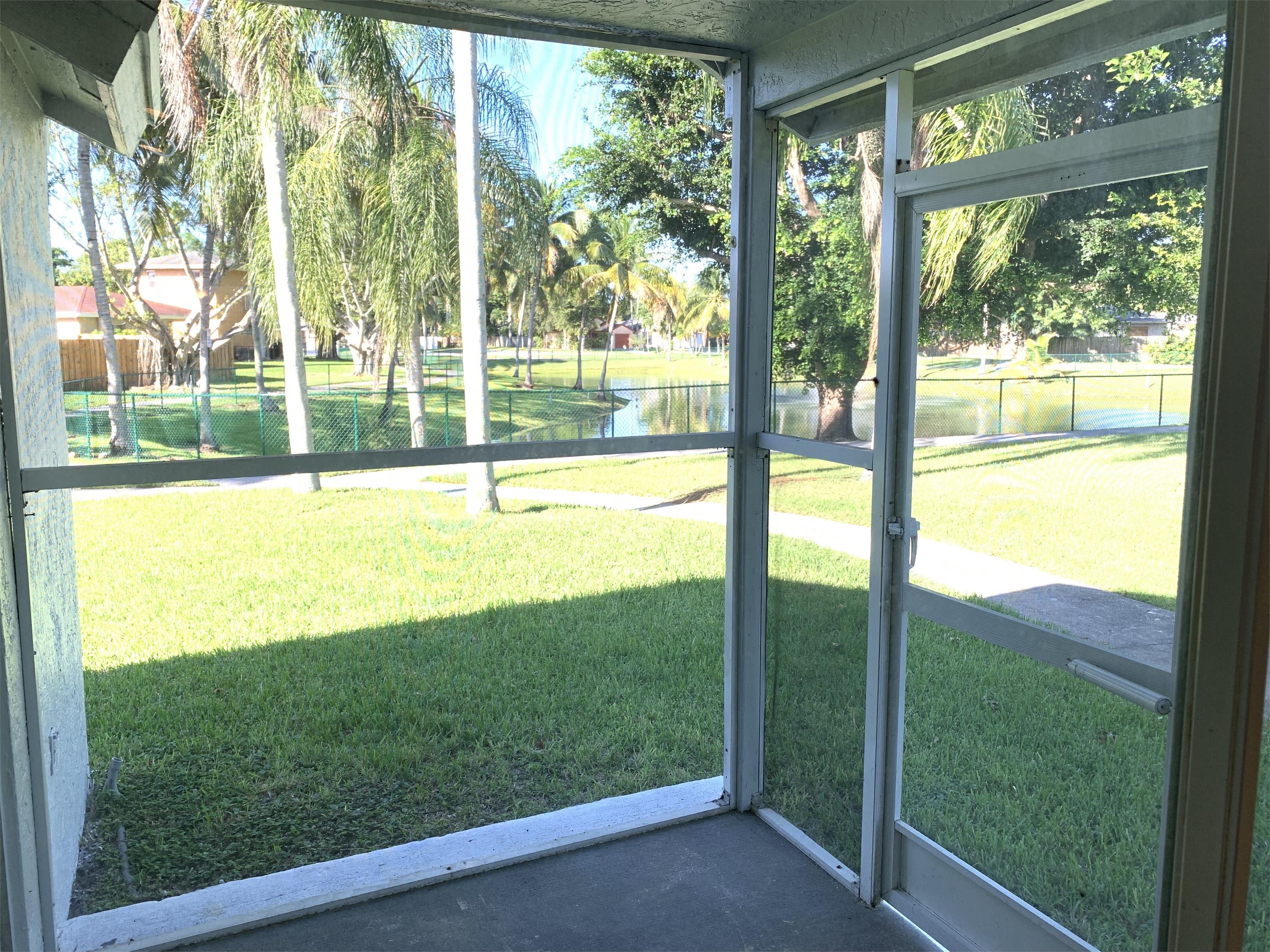 848 SW 10TH ST – photo 3